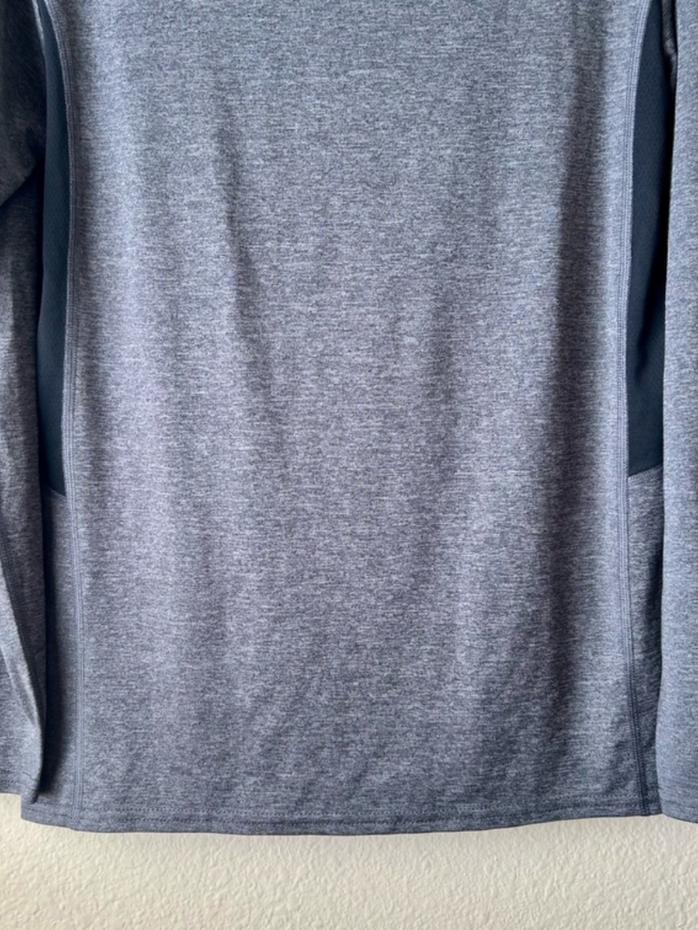 Gray Long Sleeve Sport Top Moisture Wicking BCG MinMesh Back Workout Small - Picture 6 of 10